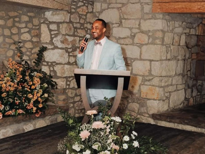 Meet DJ Chase - Your Event's Perfect Match Meet DJ Chase - Your Event's Perfect Match
